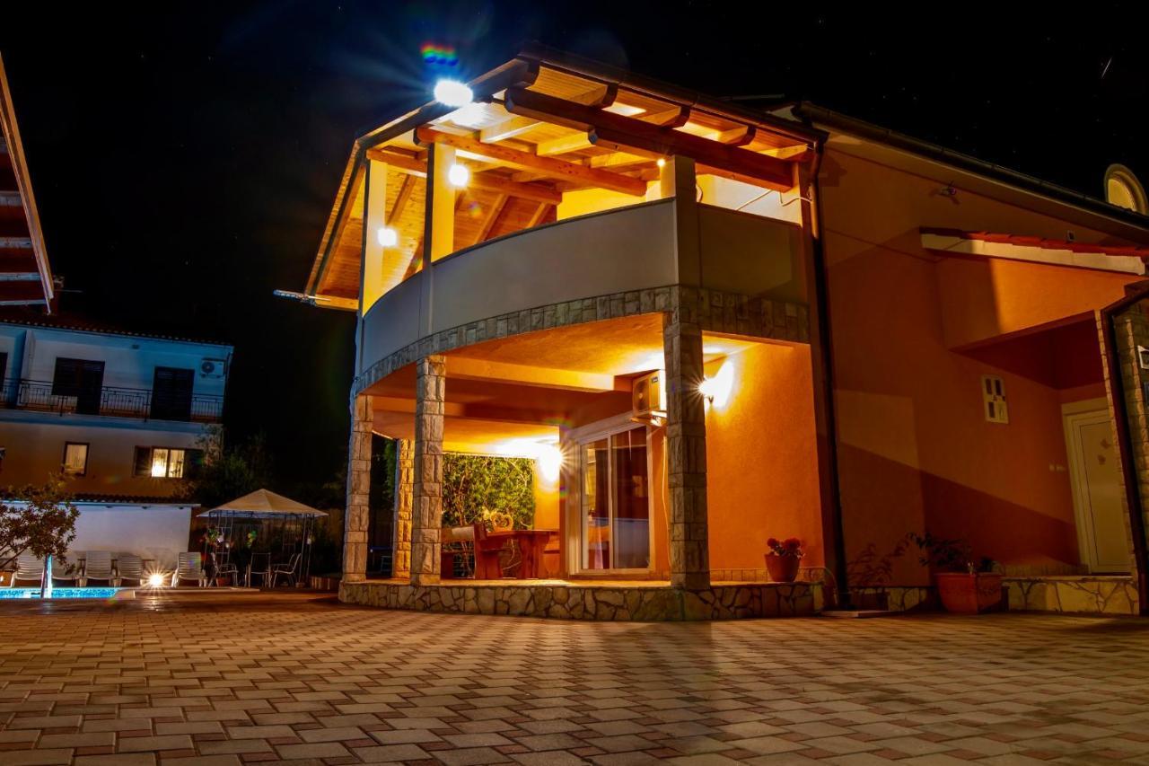 Villa Anita Пула Экстерьер фото
